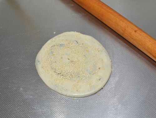 葱油酥饼制作方法，家中最快普通的面粉制作而成