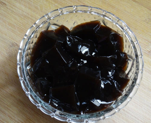 省时又省力的奶茶龟苓膏做法图解