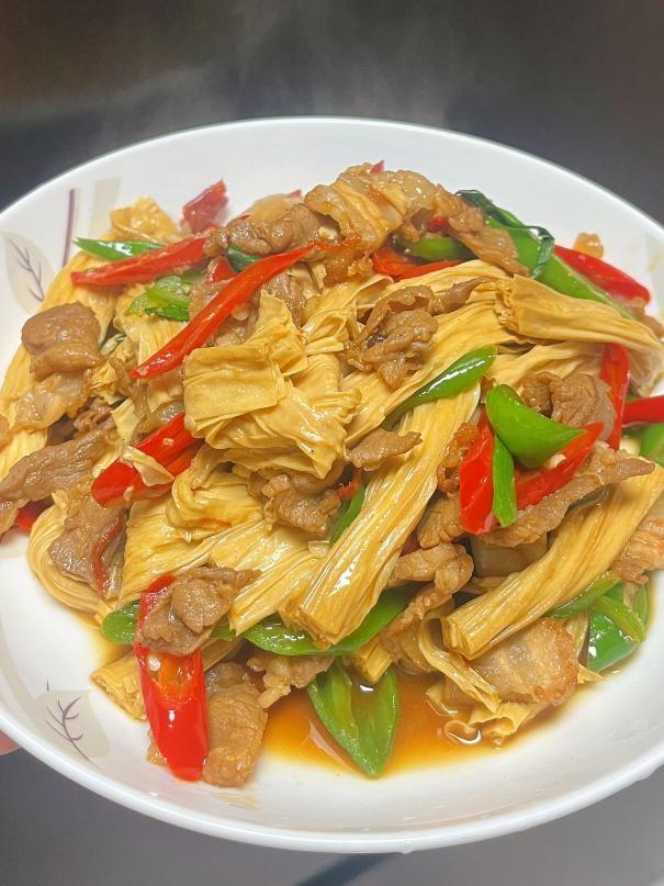 色香味俱全，好吃停不下来的腐竹炒肉
