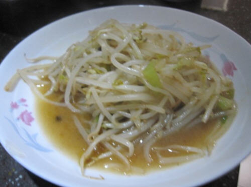 价格便宜经济实惠的醋溜绿豆芽做法分享