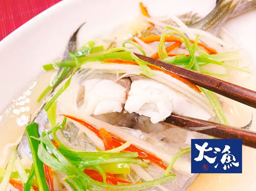 正宗清蒸白鲳鱼，口感鲜甜，肉质细嫩