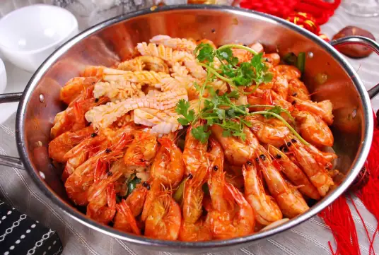 干锅香辣虾，将虾肉的鲜美与干锅的独特风味完美结合