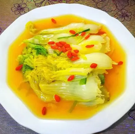 上汤娃娃菜的做法详解，口感鲜美，营养丰富，是家庭餐桌上的佳肴