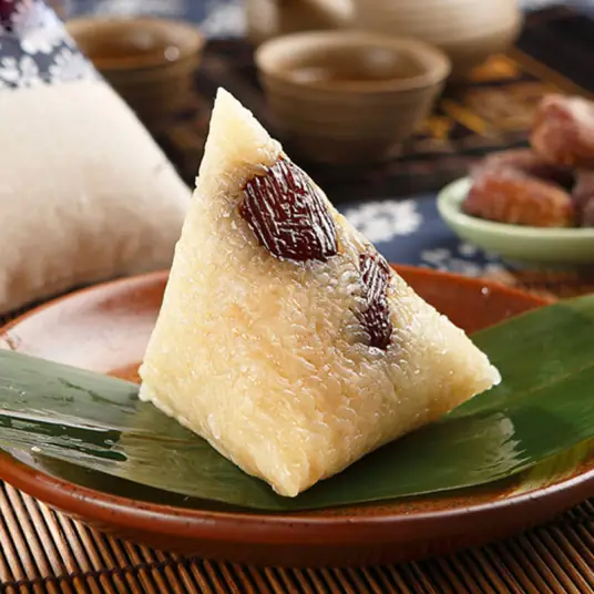 蜜枣粽子，具有独特的甜香和软糯的口感