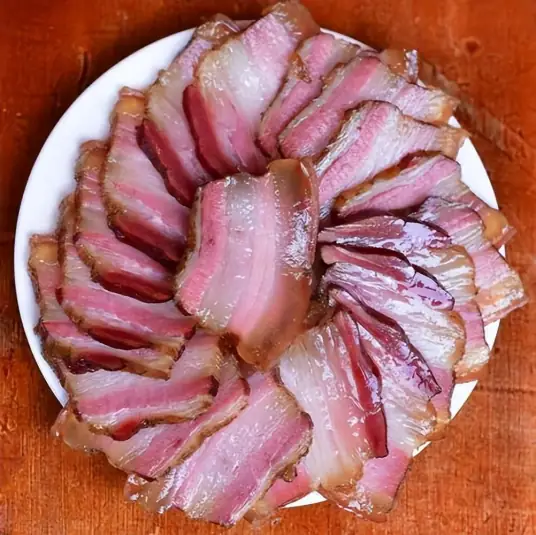 腊肉炒什么更加的好吃？搭配这些食材就能做出美味的美食