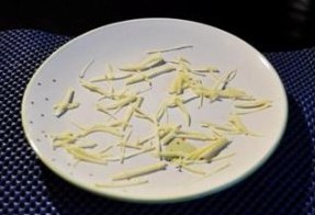 大厨不外传的清蒸鲫鱼做法，鱼肉细嫩鲜美，味道特别好