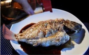 大厨不外传的清蒸鲫鱼做法，鱼肉细嫩鲜美，味道特别好