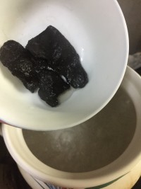 当归首乌红枣汤具有调经滋补、促进血液循环的作用