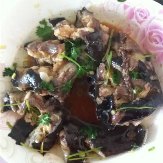 肉质细嫩、味道鲜美的鲶鱼的不同做法与烹饪技巧
