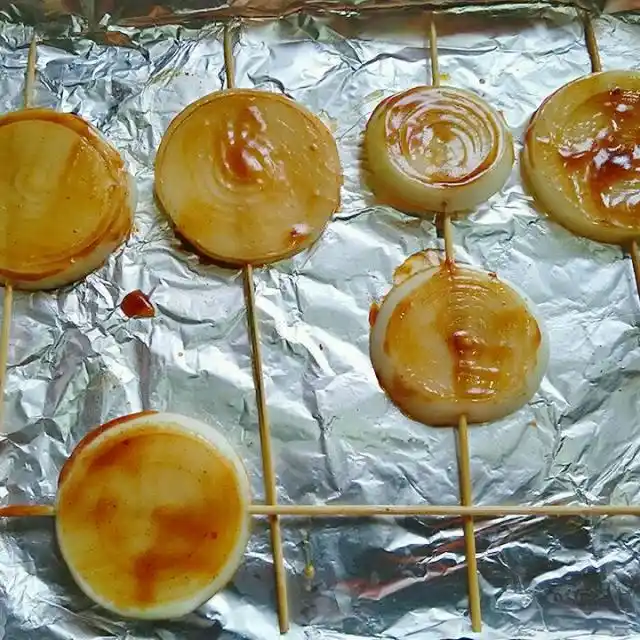 口感辛香爽口，制作方法简单的烤洋葱做法
