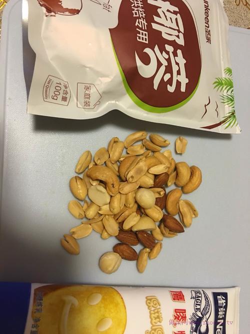 样式丰富，口味多样的干果椰丝炼奶球怎么做？