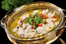 酸汤鱼的做法，入口酸爽鲜美，辣味十足，非常提人胃口
