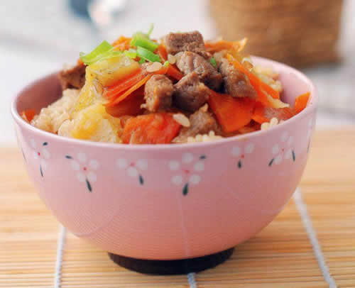 香喷喷的羊肉焖饭，大家知道怎么做吗？