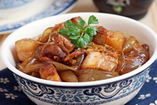 东北家常名菜猪肉炖粉条的做法