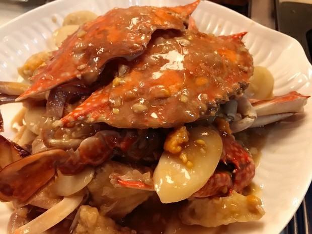 螃蟹炒年糕鲜美入味、浓油赤酱、超级下饭
