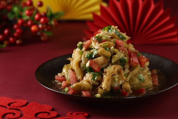 分享一道家常美食蒜泥茄子的做法