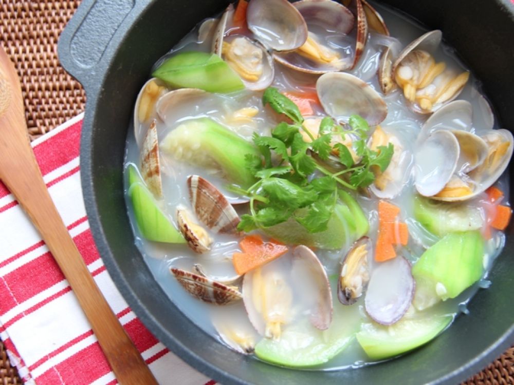 小菜豆腐汤，一碗温馨的家常味道