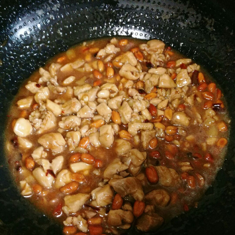 家常麻辣烫的制作秘籍，简单几步，尽享鲜香辣味